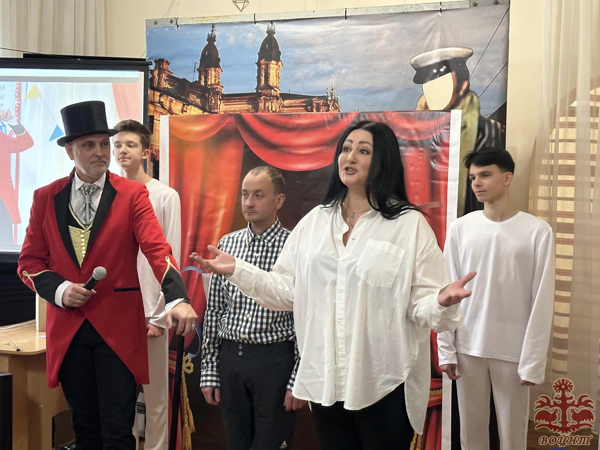 Мистецька вітальня «Театр одного актора». Володимир Дудік, актор, керівник народного аматорського театру КВН «Шухер» ЦКіД Жмеринської міської ради.
