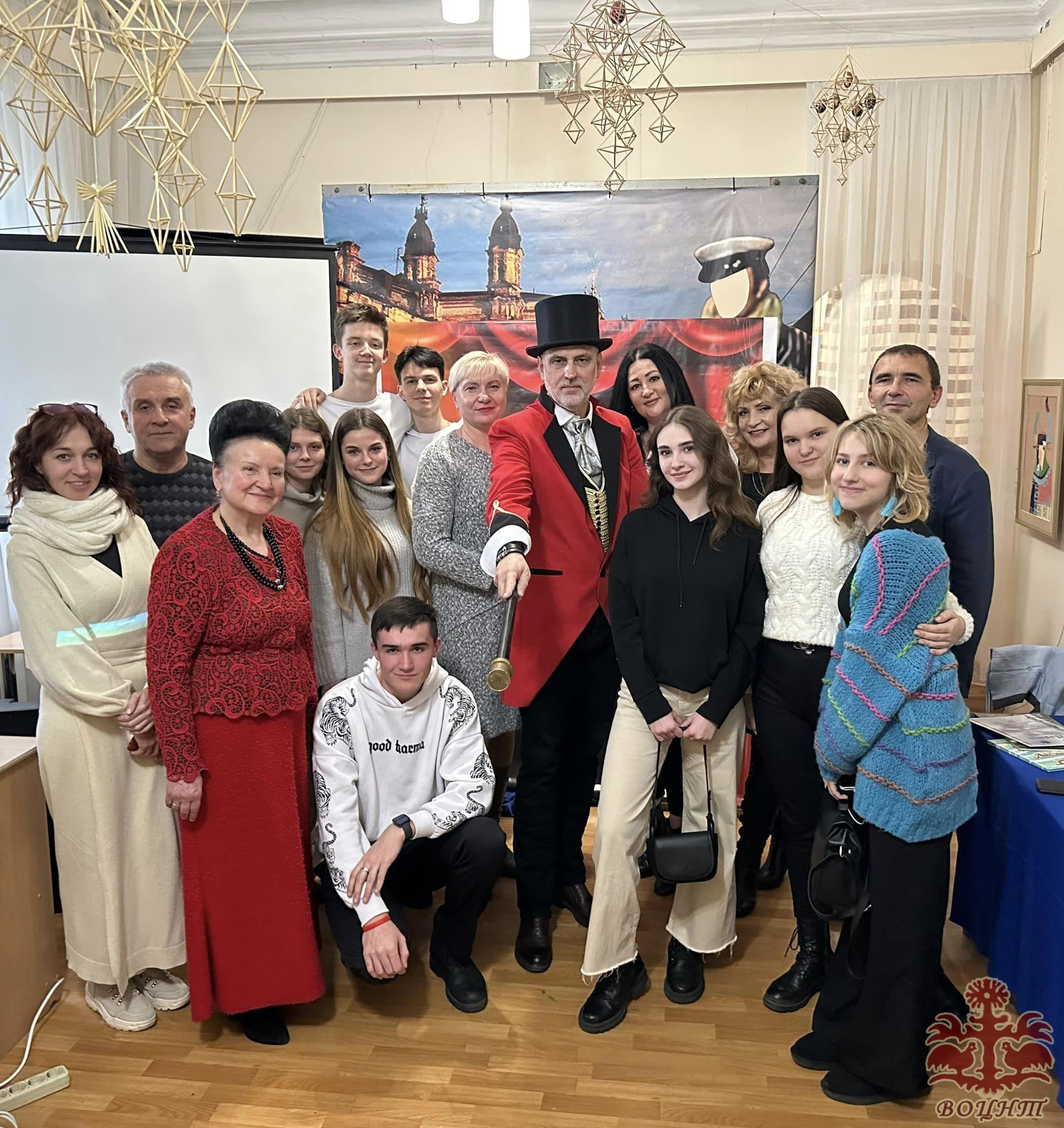 Мистецька вітальня «Театр одного актора». Володимир Дудік, актор, керівник народного аматорського театру КВН «Шухер» ЦКіД Жмеринської міської ради.