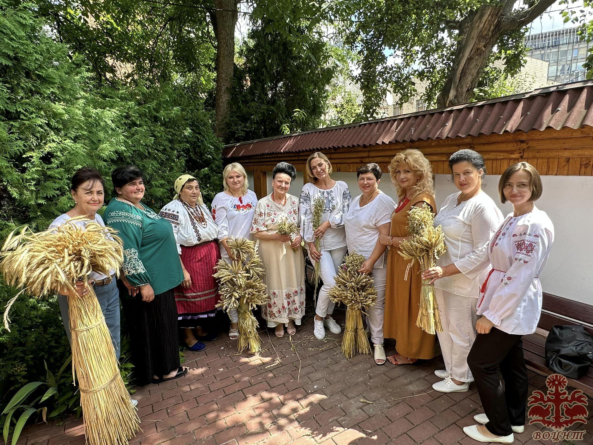 Мистецький проєкт «Колосок до колоска…» (Золото обжинкової квітки) присвяченого 32-й річниці незалежності України