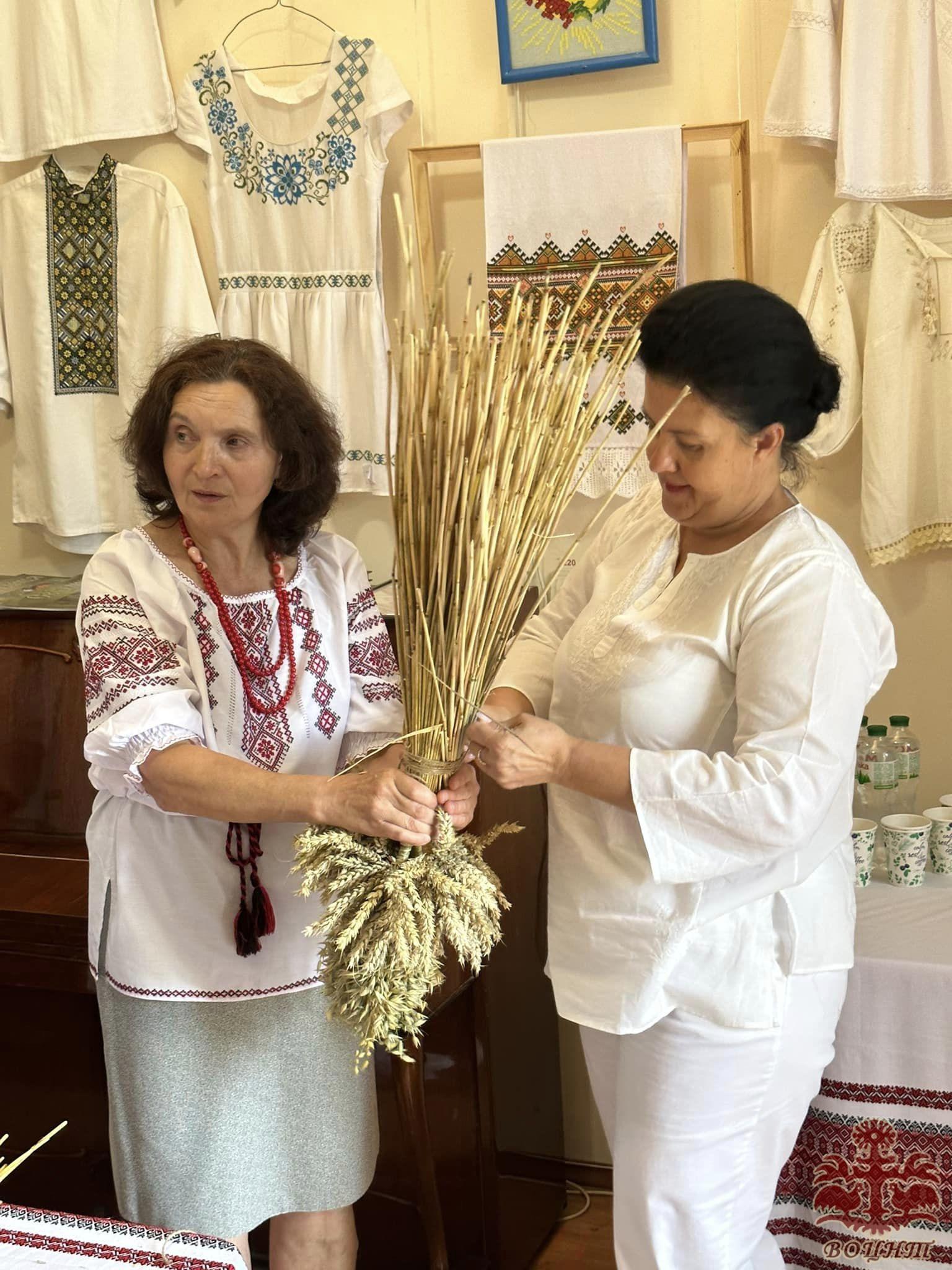 Мистецький проєкт «Колосок до колоска…» (Золото обжинкової квітки) присвяченого 32-й річниці незалежності України