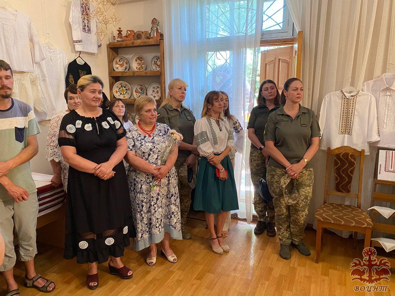 Презентація виставки-звіту народного аматорського колективу подільської вишивки «Солов’їні вічка» Ямпільського міського музею образотворчого мистецтва