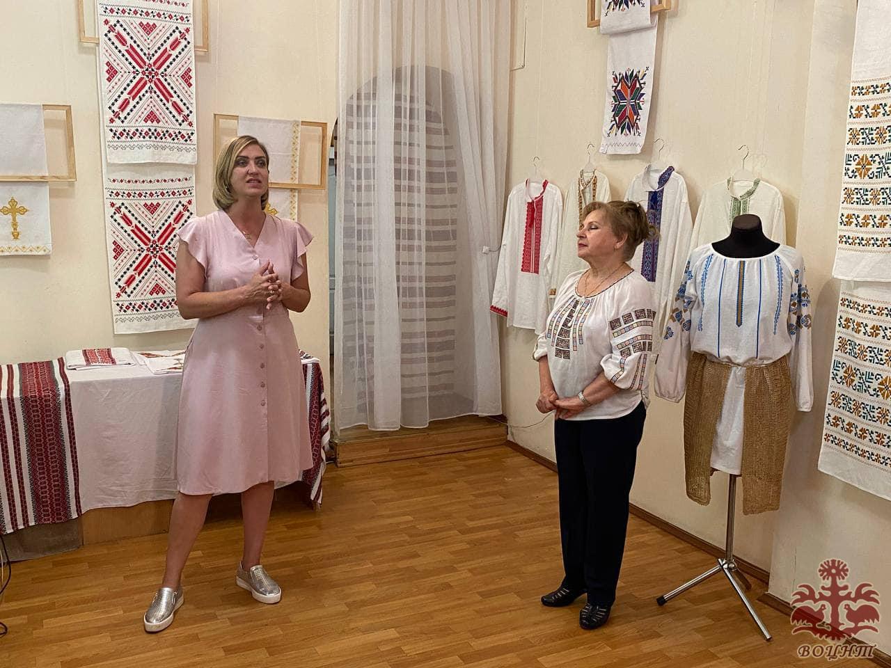 Презентація виставки-звіту народного аматорського колективу подільської вишивки «Солов’їні вічка» Ямпільського міського музею образотворчого мистецтва