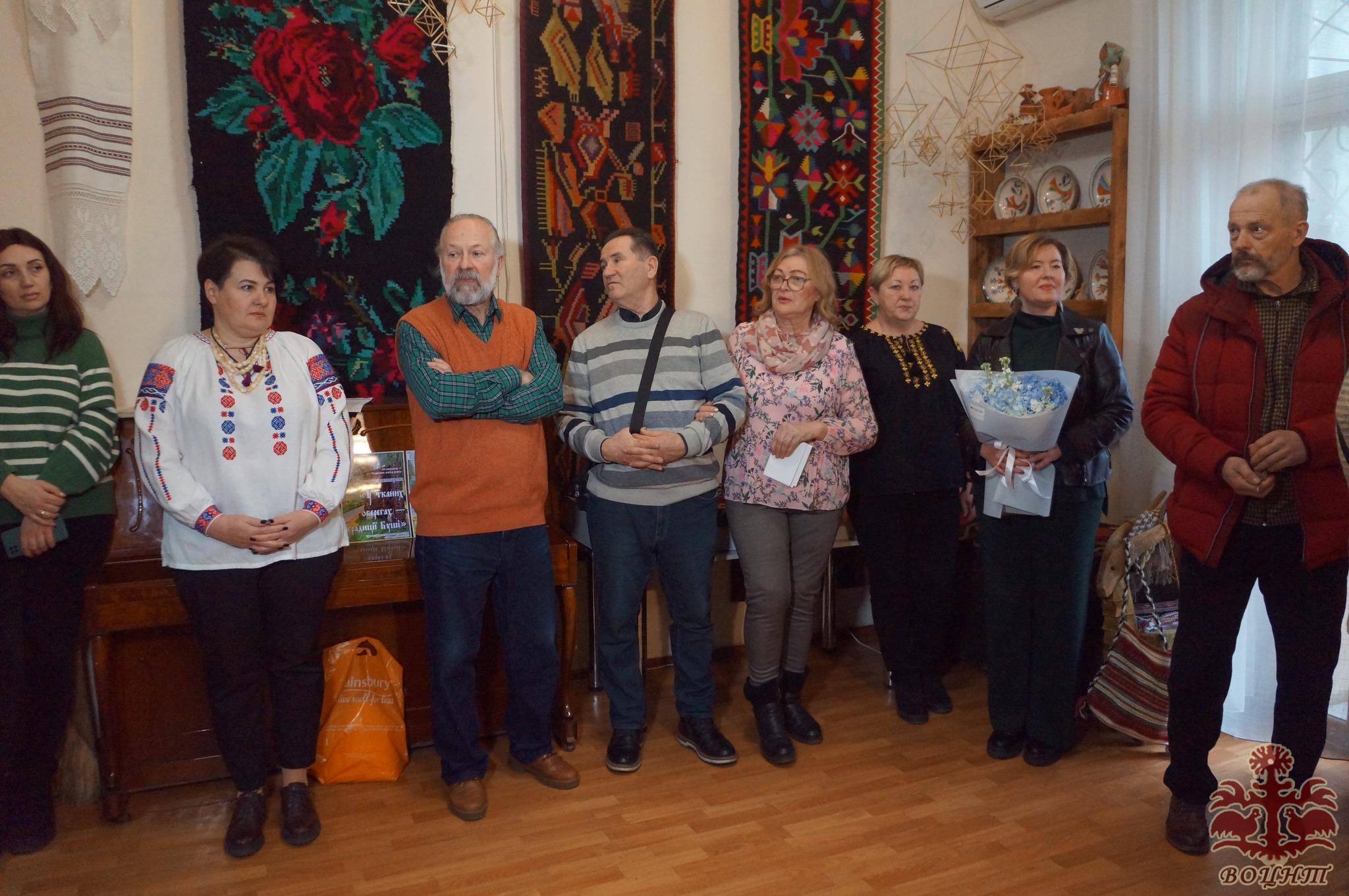 Виставка ткацтва та килимарства «У тканих оберегах – традиції Буші»