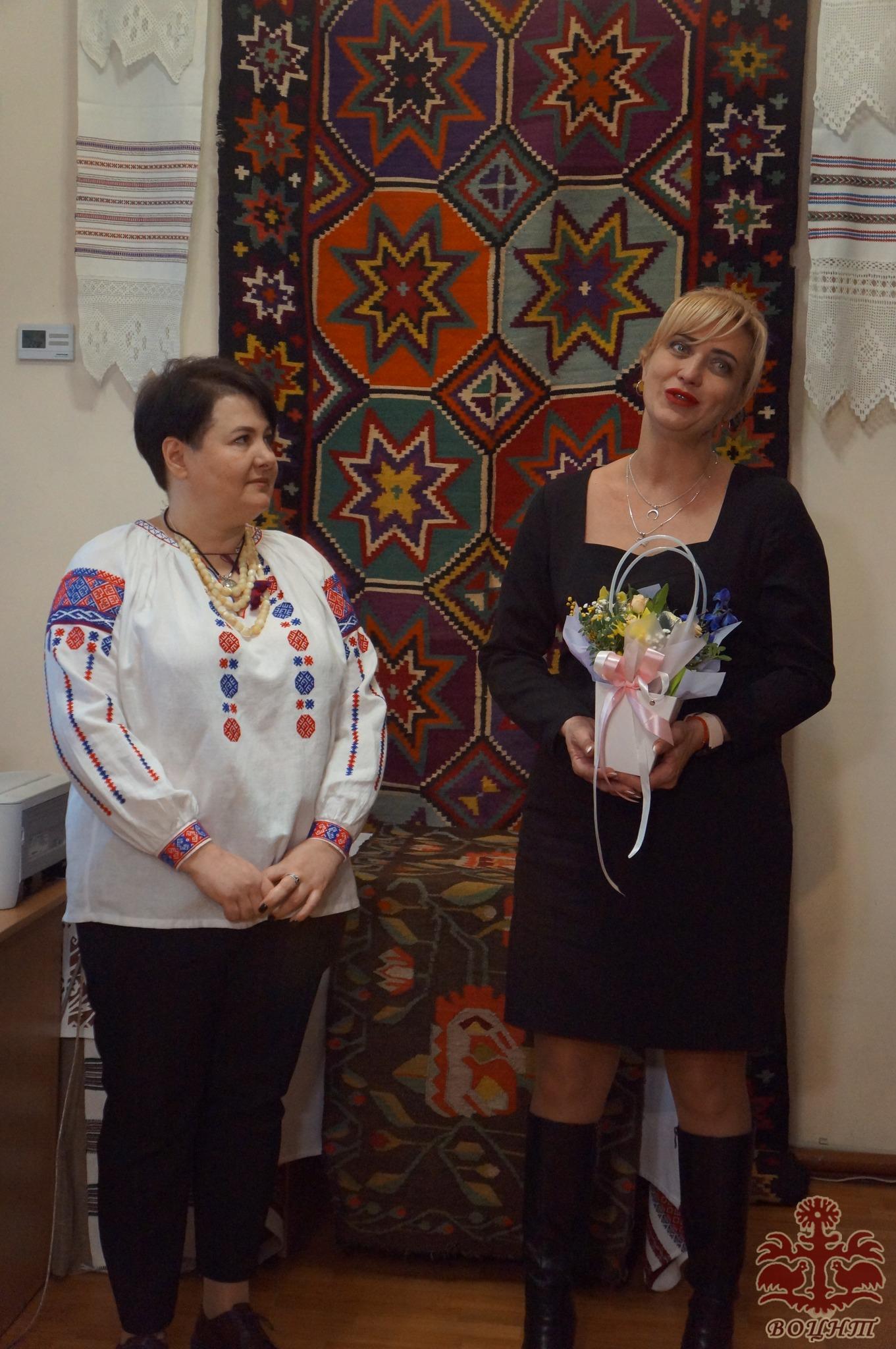 Виставка ткацтва та килимарства «У тканих оберегах – традиції Буші»